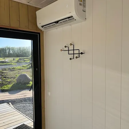 Vikendica Mesipesa Yellow Merikula